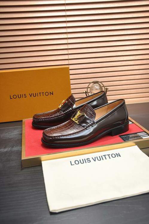 Picture of Louis Vuitton Shoes _SKULVsz38-45mnf074014453